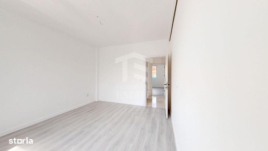 Casă cu 4 camere decomandat în Central
