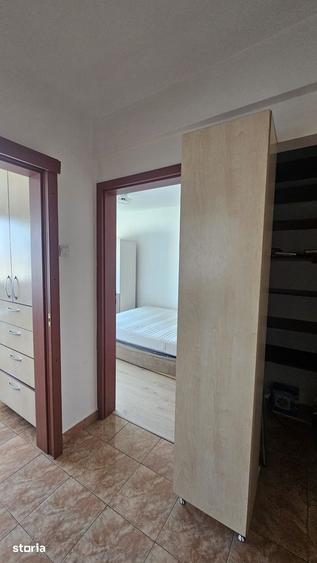 Apartament cu 3 camere, mobilat în Grivița