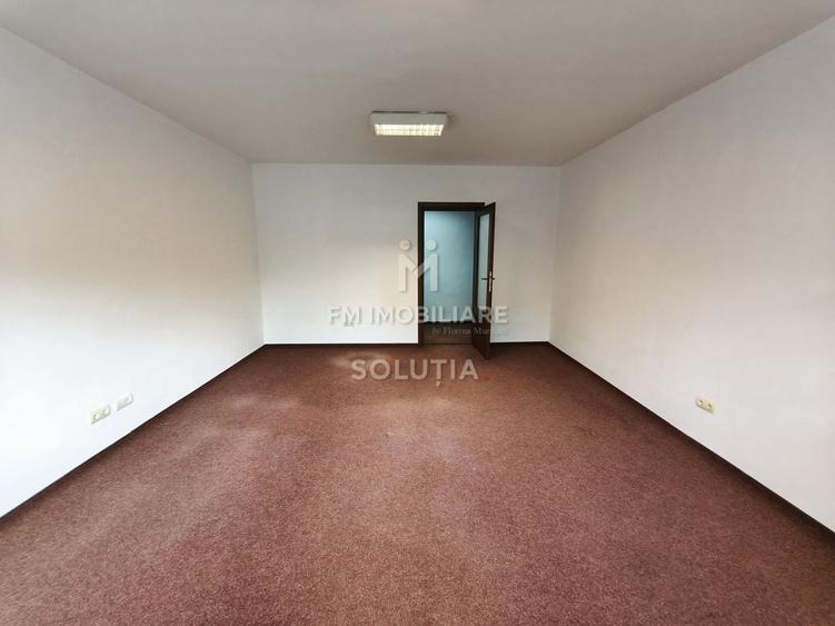 Apartament cu 3 camere decomandat în Republicii