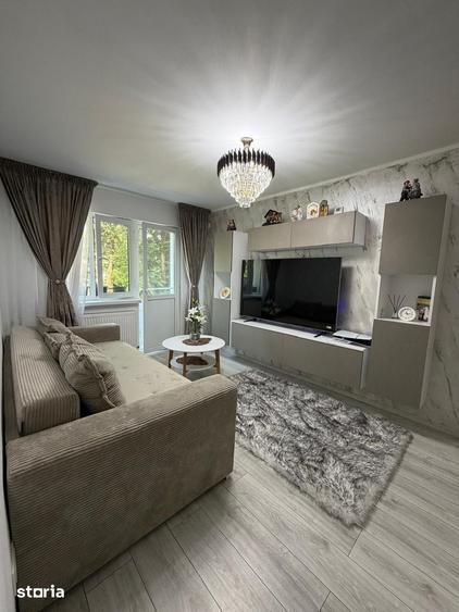 Apartament cu 2 camere semidecomandat în Micro 38