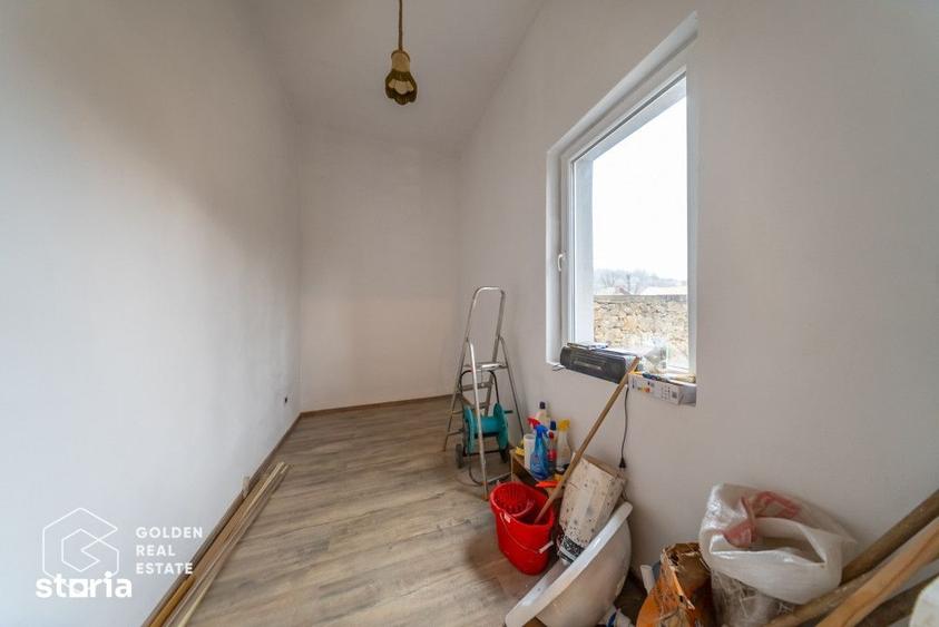 Casă cu 3 camere cu Teren 197 Mp în Chișineu-Criș