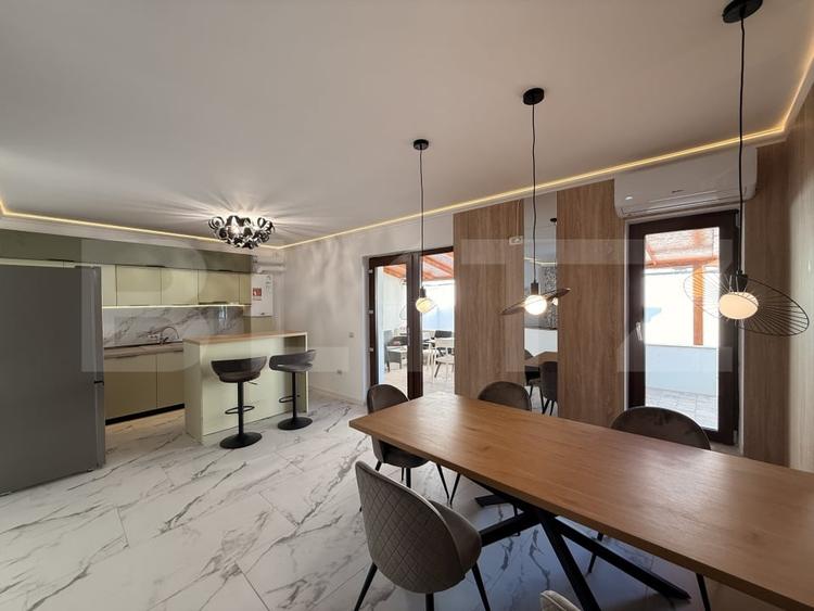 Duplex cu 6 camere cu Canalizare în Romanești