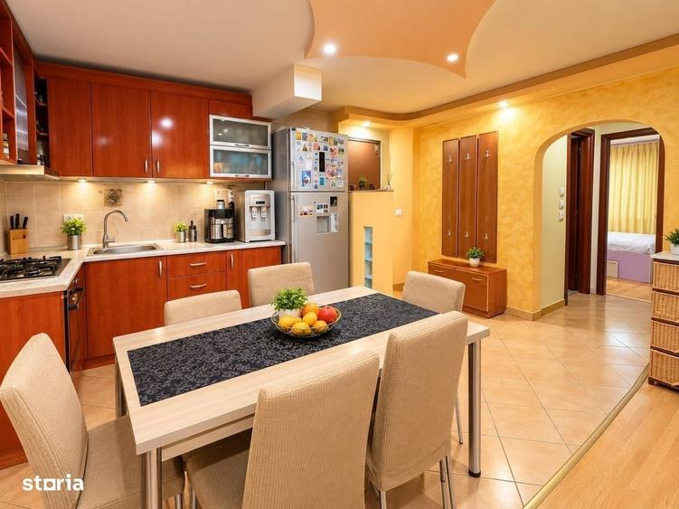 Apartament cu 3 camere semidecomandat în Vitan