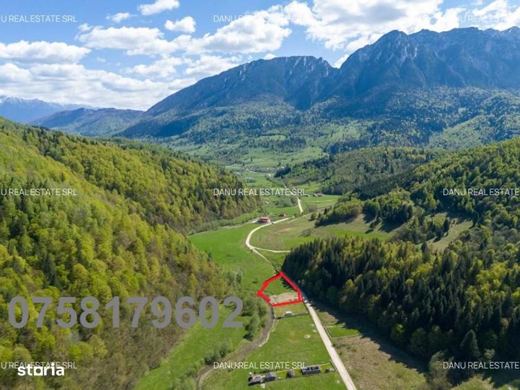 Teren de 1893 mp, în Central