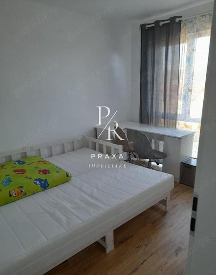 Apartament cu 3 camere semidecomandat, mobilat în Florești