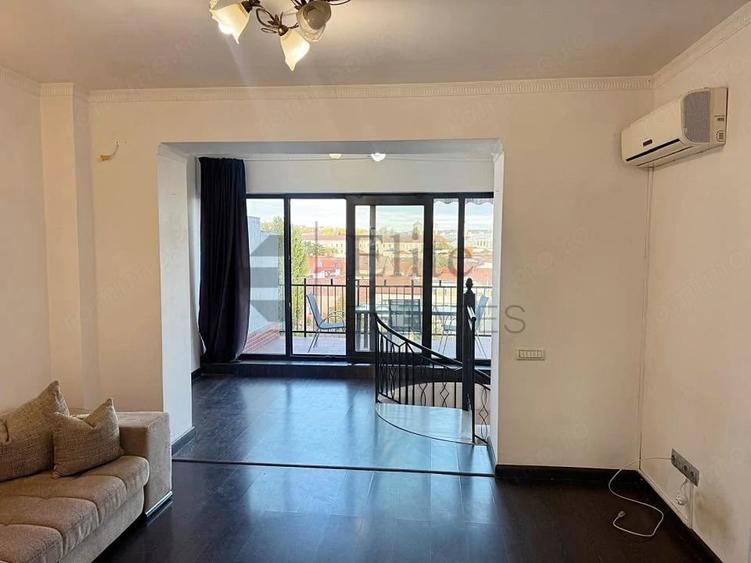 Apartament cu 2 camere decomandat în Central