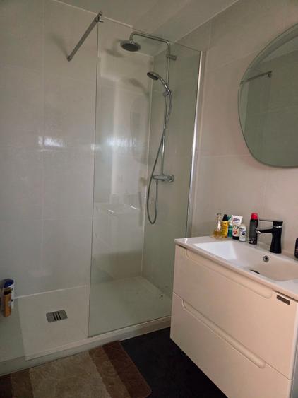 Casă individuală cu 5 camere cu Teren 2867 Mp în Exterior Vest
