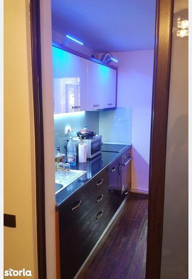Apartament cu 2 camere decomandat, mobilat în Radu Negru