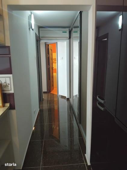 Apartament cu 3 camere decomandat, mobilat în Central