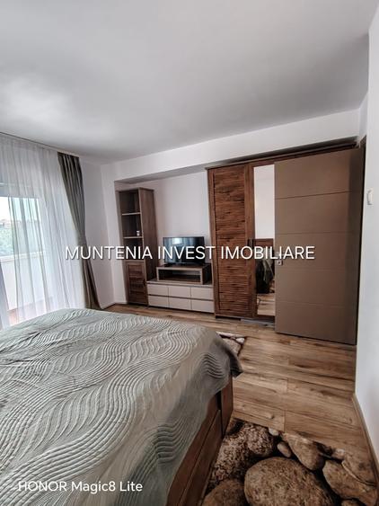 Apartament cu 3 camere decomandat în Teilor