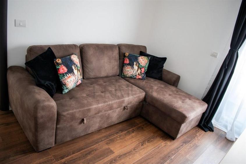 Apartament cu 3 camere decomandat, mobilat în Dumbrăvița