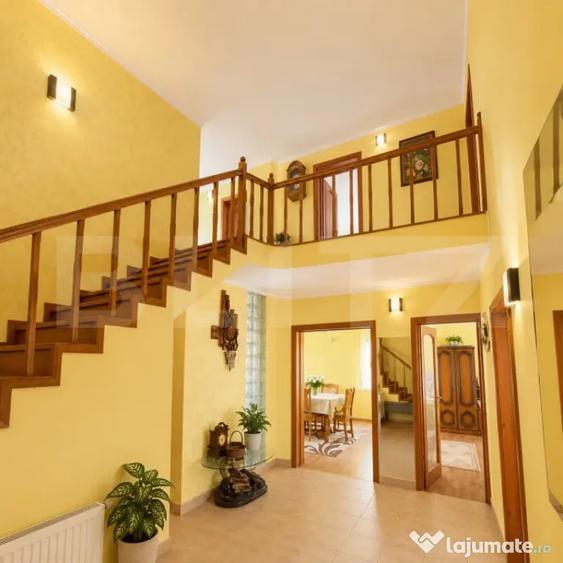 Casă cu 7 camere cu Teren 500 Mp în Braytim