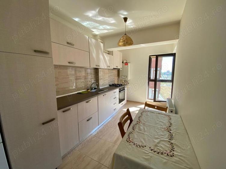 Apartament cu 2 camere decomandat în Roșu