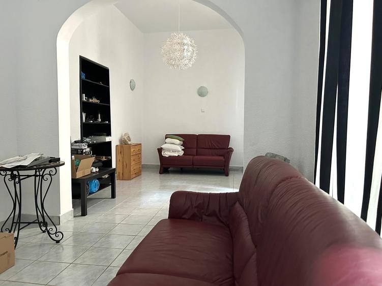 Apartament cu 6 camere decomandat în Grădina Icoanei