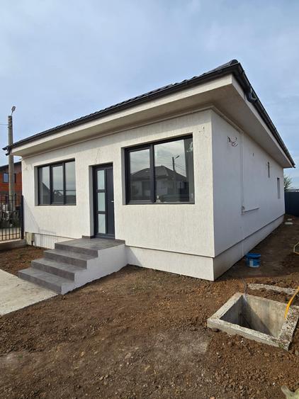 Casă cu 3 camere cu Teren 250 Mp în Pantelimon