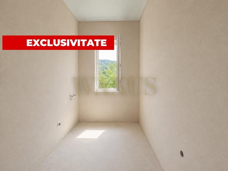 Duplex cu 4 camere cu Canalizare în Florești