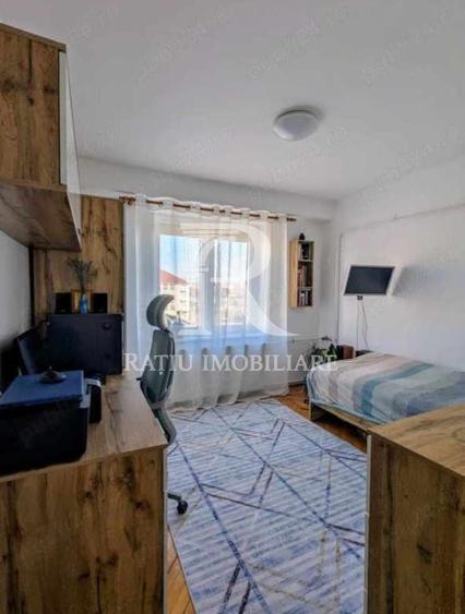 Apartament cu 3 camere decomandat, mobilat în Iosia