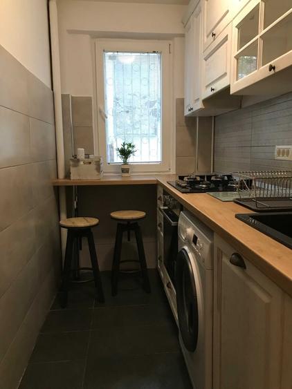 Apartament cu 2 camere decomandat în Dorobanți