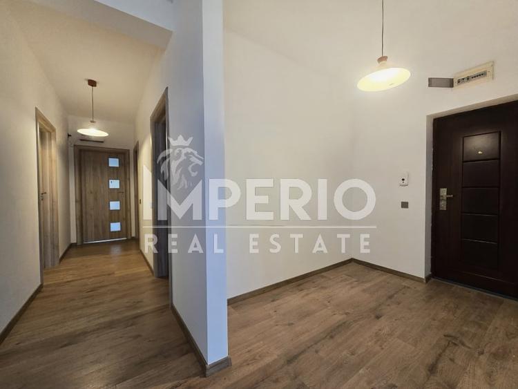 Apartament cu 3 camere semidecomandat, mobilat în Bună Ziua