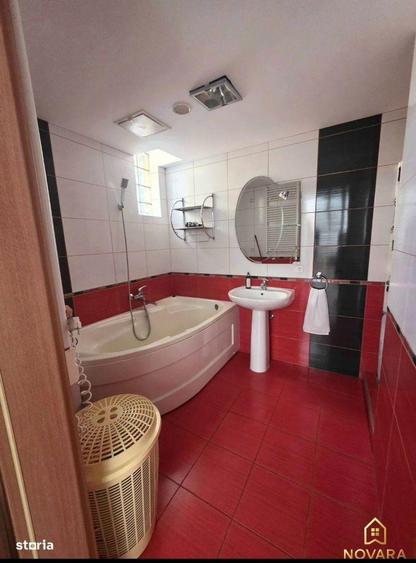 Casă cu Teren 216 Mp în Iorga