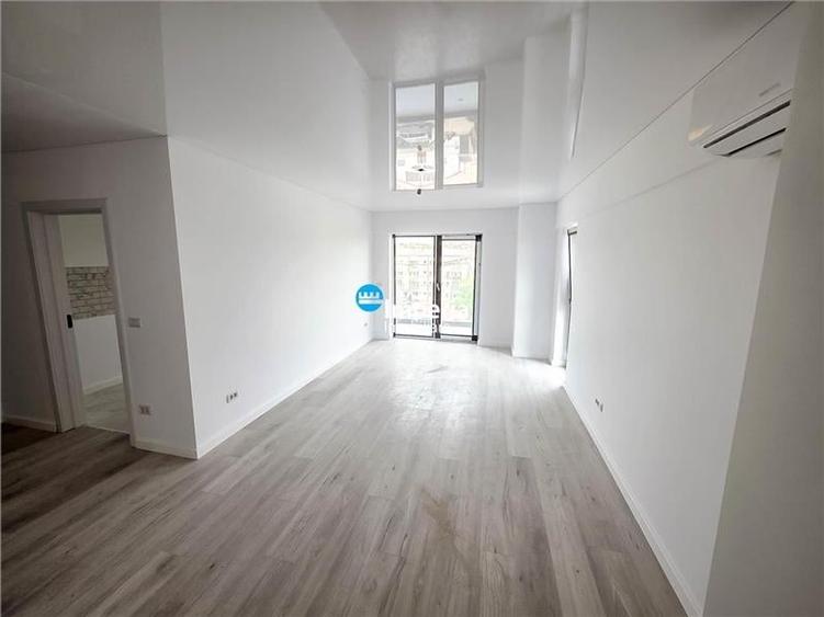 Apartament cu 2 camere decomandat în Aeroport