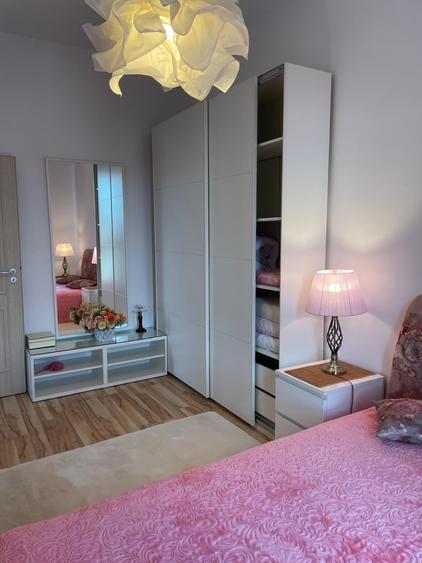 Apartament cu 2 camere decomandat, mobilat în Parcul Carol