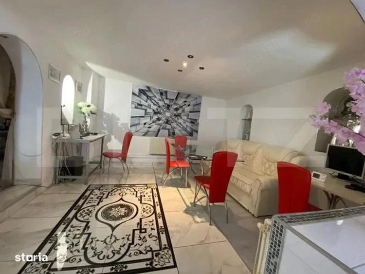 Casă cu 5 camere cu Teren 1400 Mp în Fundătura