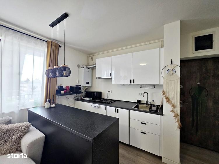 Apartament cu 3 camere semidecomandat în Tâncăbești