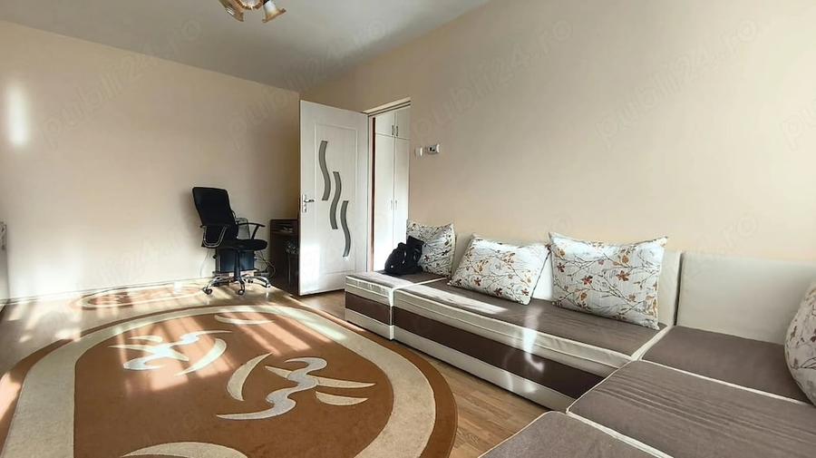 Apartament cu 2 camere semidecomandat în Gojdu