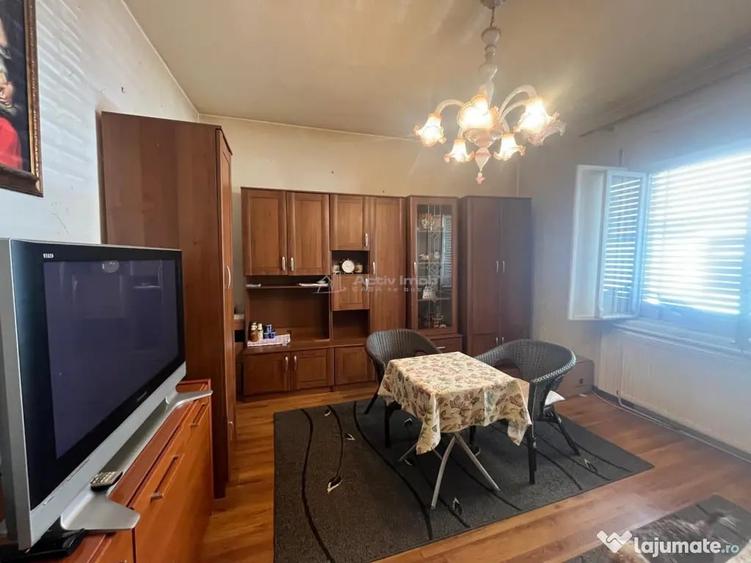Apartament cu 4 camere nedecomandat în Central