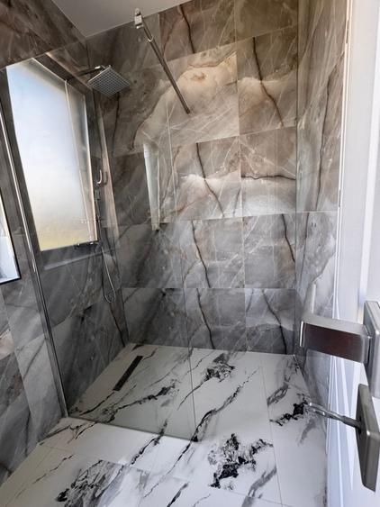 Apartament cu 2 camere decomandat în Giroc