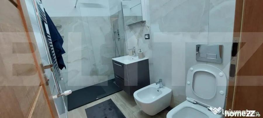Apartament cu 2 camere decomandat, mobilat în Central