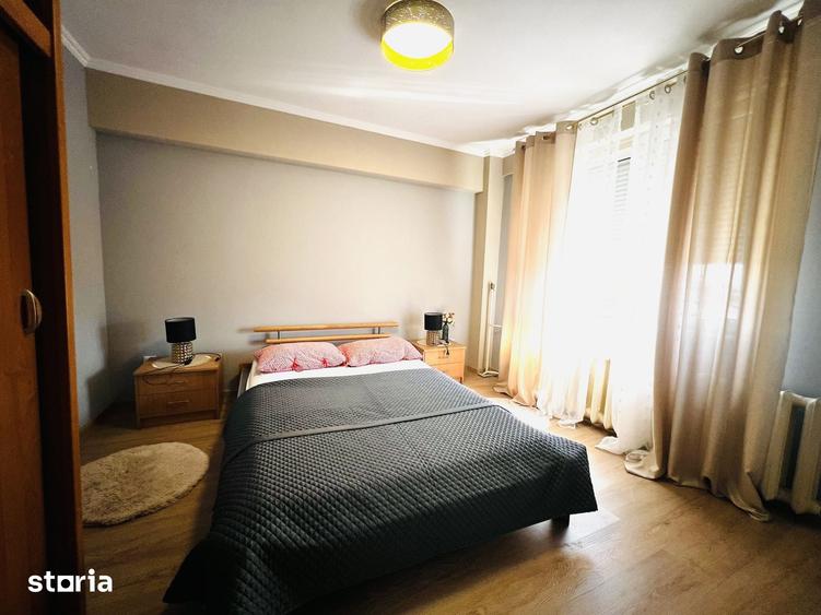 Apartament cu 4 camere în Aradului