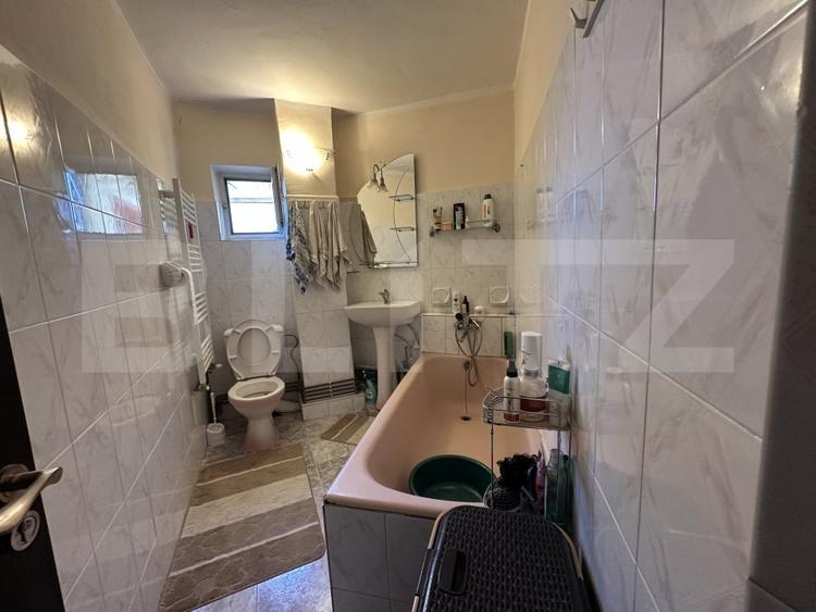 Apartament cu 3 camere decomandat, mobilat în 9 Mai