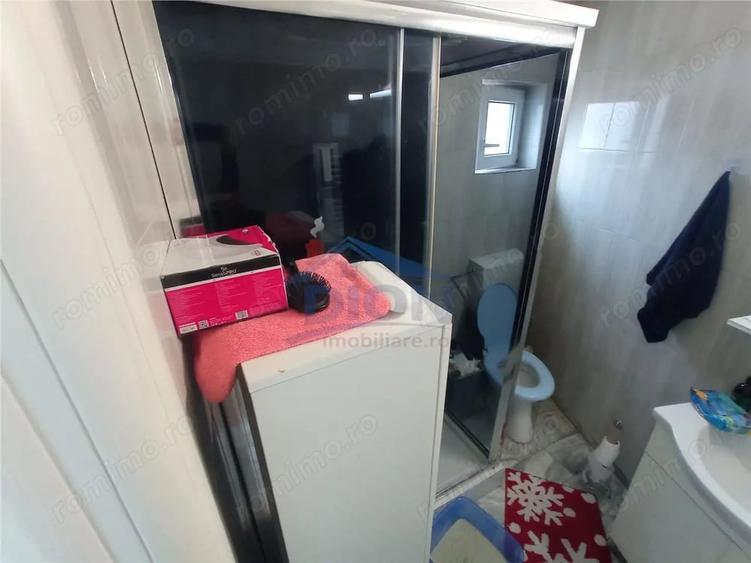 Casă cu Teren 240 Mp în Eroii Revoluției