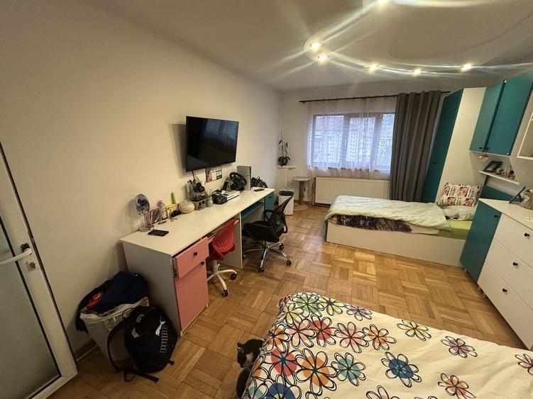 Apartament cu 2 camere decomandat în Petros