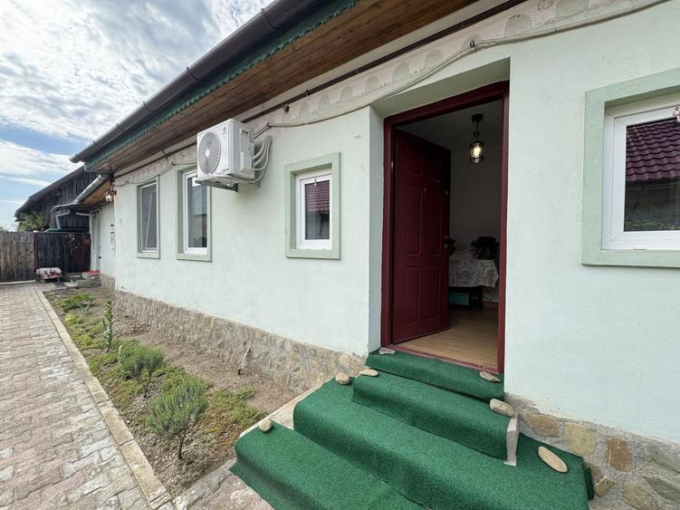Casă individuală cu 2 camere cu Canalizare în Arpașu de Sus
