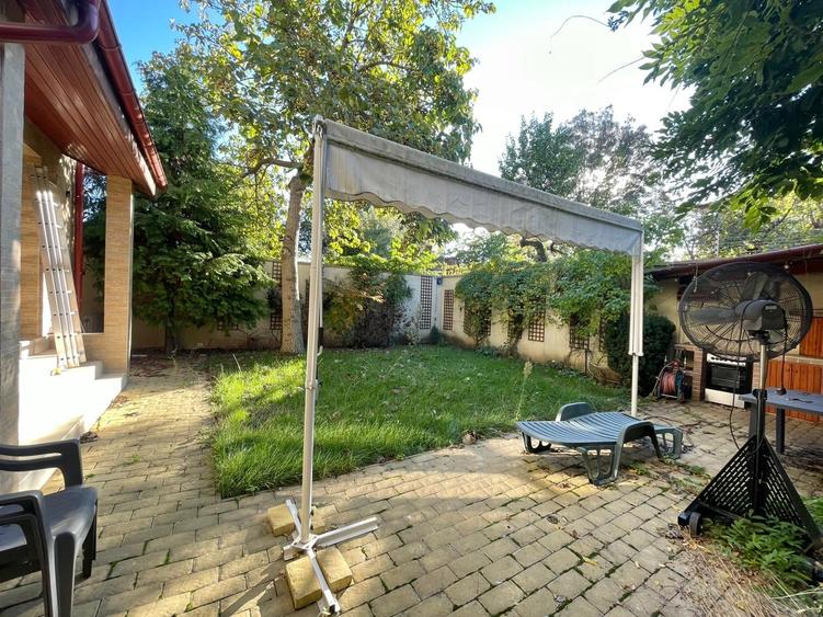 Casă cu 7 camere cu Teren 565 Mp în Dămăroaia