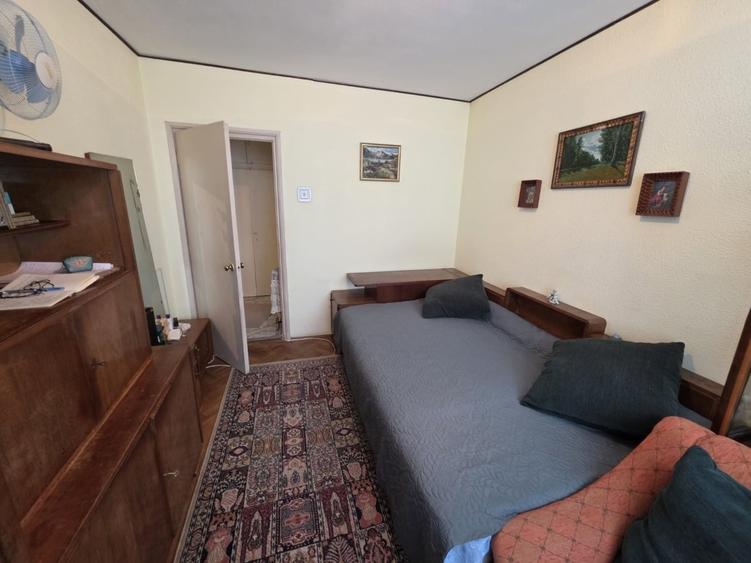 Apartament cu 2 camere semidecomandat în Basarabia