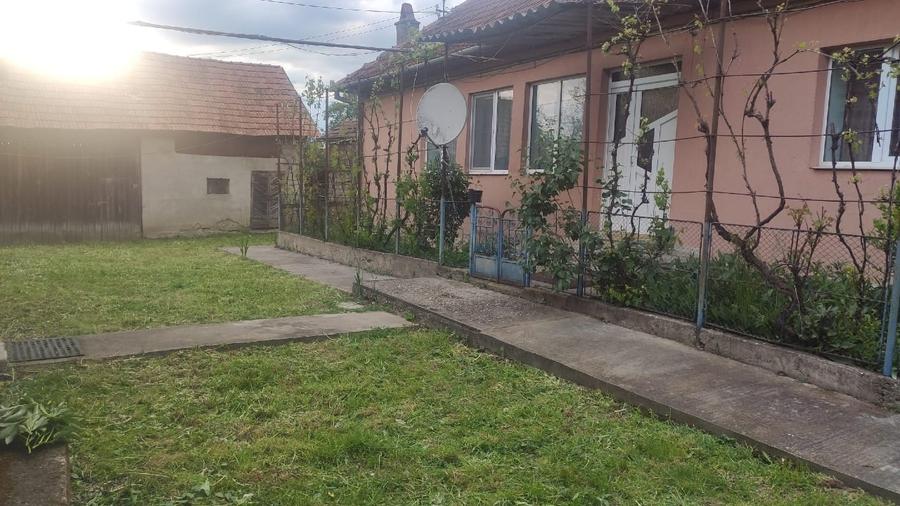 Casă individuală cu 2 camere cu Canalizare în Bonțida