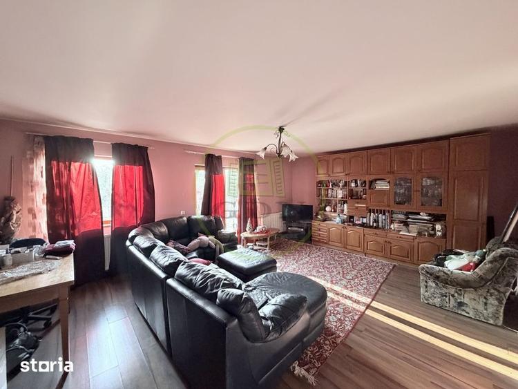Casă cu 5 camere cu Teren 581 Mp în Brestei