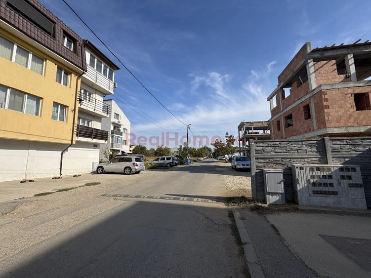 Apartament cu 3 camere decomandat, mobilat în Popești-Leordeni