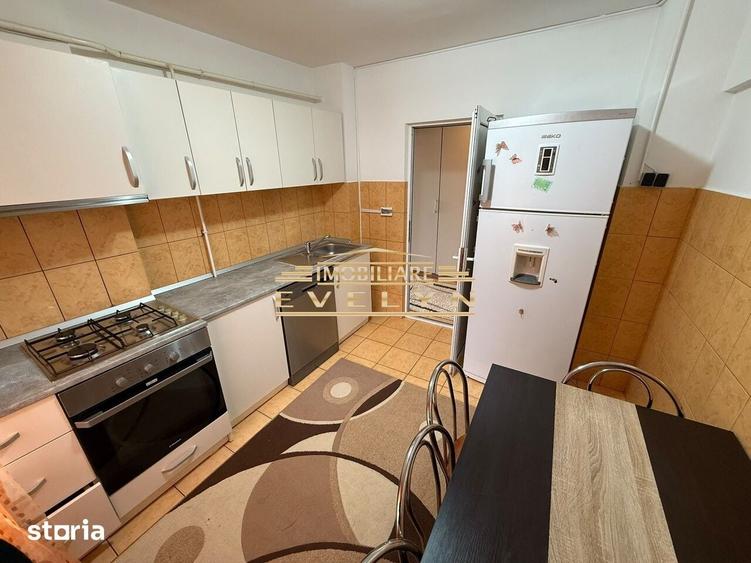 Apartament cu 2 camere decomandat în Central
