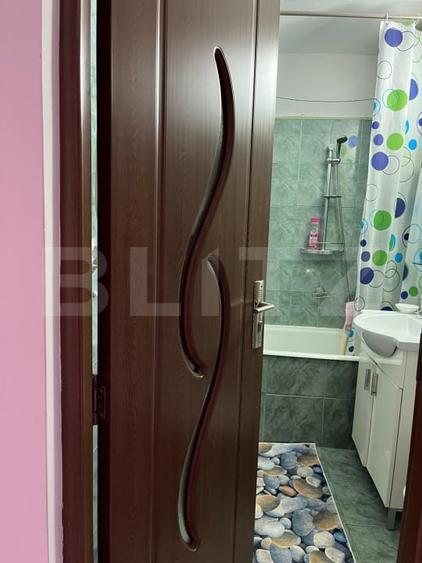 Apartament cu 3 camere semidecomandat, mobilat în Vatra Dornei