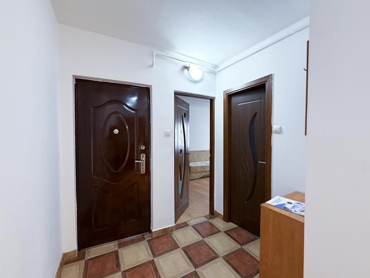 Apartament cu 2 camere decomandat în Central