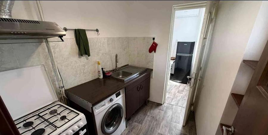 Apartament cu 2 camere semidecomandat, mobilat în Calea Victoriei