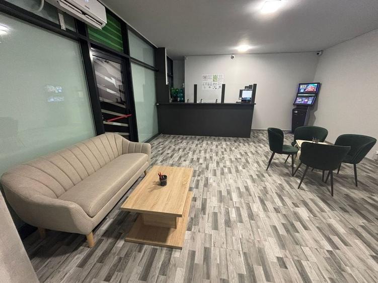 Spațiu comercial, de 43 mp, în Central