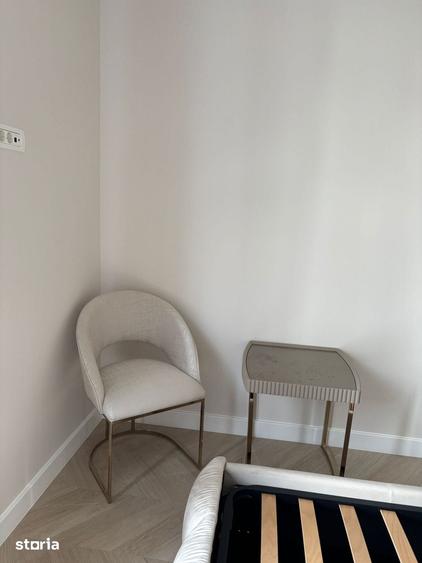 Apartament cu 3 camere în Est