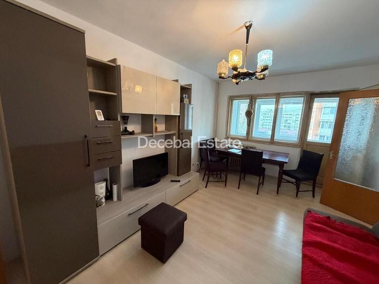 Apartament cu 3 camere decomandat în Câmpia Libertății