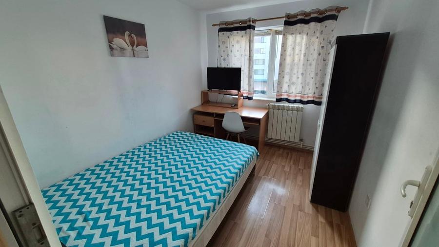 Apartament cu 3 camere semidecomandat, mobilat în Tomis Nord